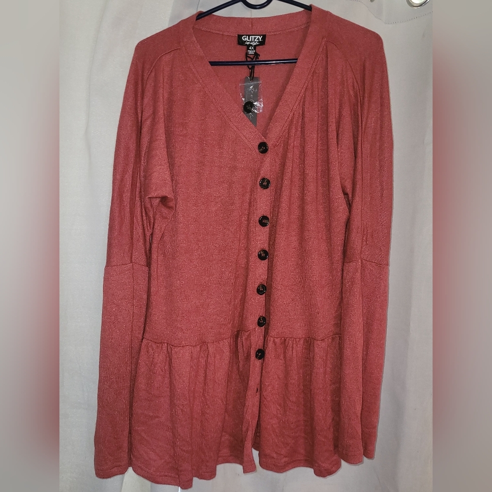 Cute button top